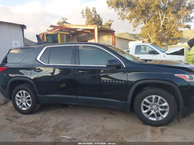 1GNERFKW8MJ148713 Chevrolet Traverse Fwd Ls