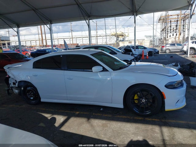 2C3CDXHG0NH220516 Dodge Charger Gt Rwd