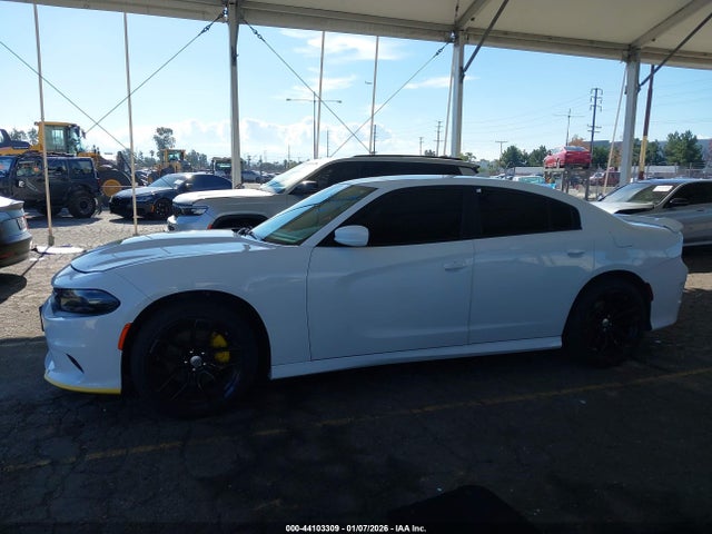 2C3CDXHG0NH220516 Dodge Charger Gt Rwd