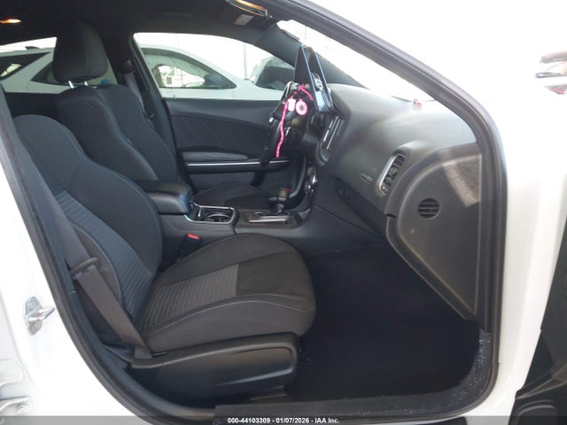 2C3CDXHG0NH220516 Dodge Charger Gt Rwd