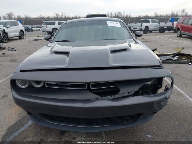 44103326 :رقم المزاد ، 2C3CDZAG4KH751221 vin ، 2019 Dodge Challenger Sxt مزاد بيع
