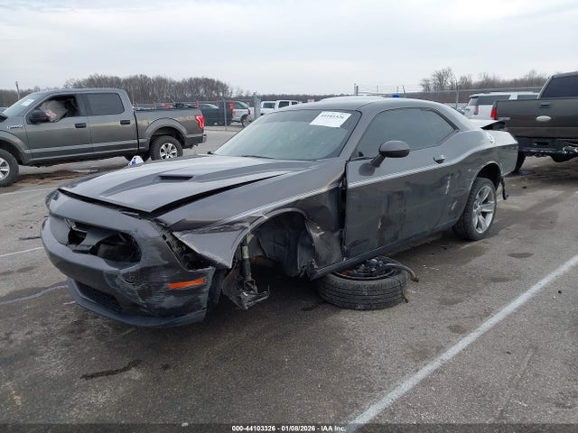 44103326 :رقم المزاد ، 2C3CDZAG4KH751221 vin ، 2019 Dodge Challenger Sxt مزاد بيع