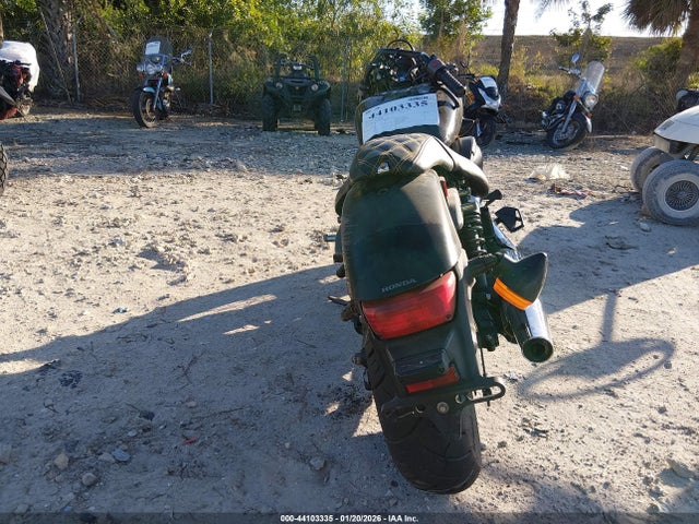 JH2RC5371KK900246 Honda Vt750 C2b