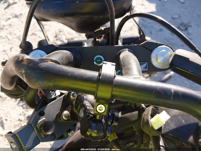 JH2RC5371KK900246 Honda Vt750 C2b