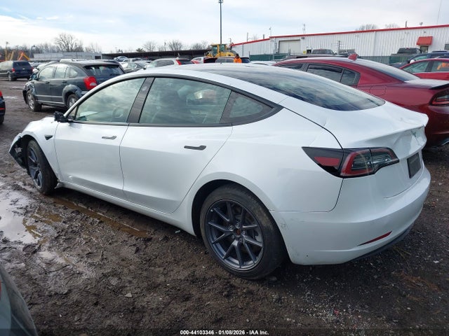 2021 TESLA MODEL 3 5YJ3E1EB9MF049560 Photo 2
