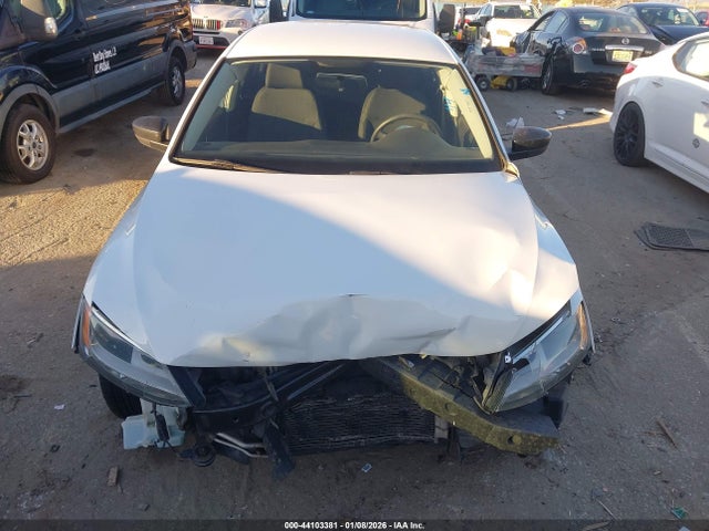3VW2K7AJ9FM296979 Volkswagen Jetta 2.0l S