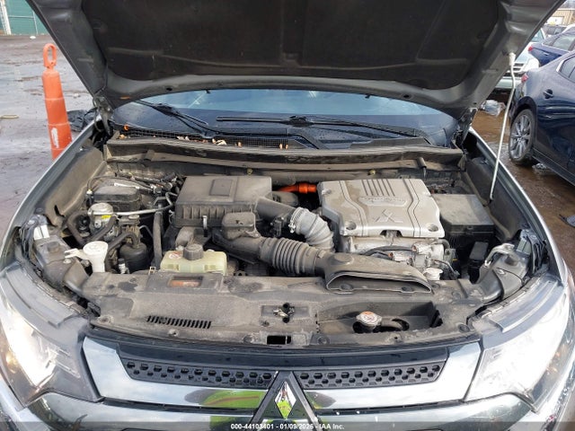 2022 MITSUBISHI OUTLANDER PHEV JA4J2VA76NZ028647 Photo 9