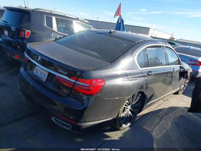 2017 BMW 740I WBA7E2C57HG740096 Photo 3
