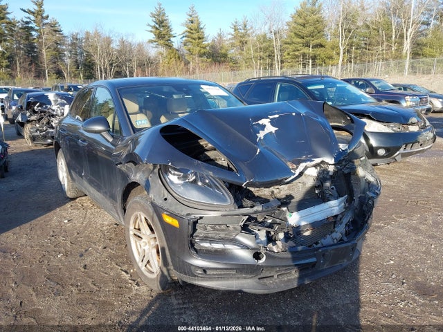 2019 PORSCHE MACAN WP1AA2A57KLB04928
