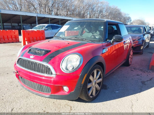 2009 MINI COOPER S WMWMF73549TW87346 Photo 1