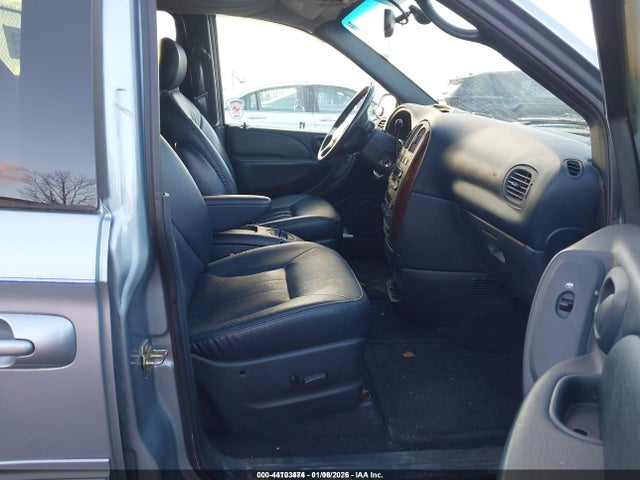 2003 Chrysler Town & Country Lxi მანქანა იყიდება აუქციონზე, vin: 2C8GP54L63R105338, აუქციონის ნომერი: 44103474