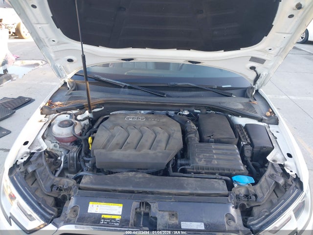 2018 AUDI A3 WAUAUGFF0J1036261 Photo 9
