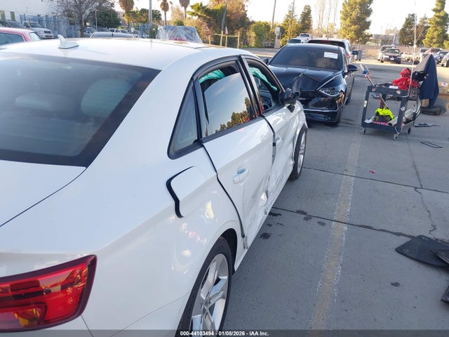WAUAUGFF0J1036261 Audi A3 2.0t Premium