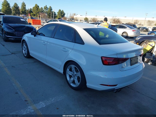 2018 AUDI A3 WAUAUGFF0J1036261 Photo 2