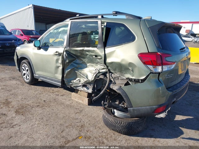 JF2SKAJC1LH523763 Subaru Forester Premium