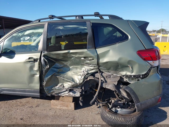 JF2SKAJC1LH523763 Subaru Forester Premium
