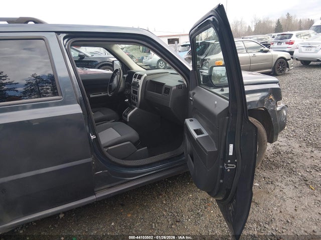 2008 JEEP PATRIOT 1J8FF28W68D713589 Photo 4
