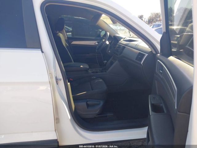 2018 VOLKSWAGEN ATLAS 1V2AP2CA5JC549773 Photo 4