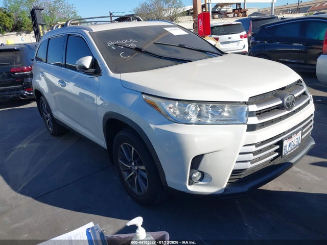 5TDJZRFH2KS608209 Toyota Highlander Xle