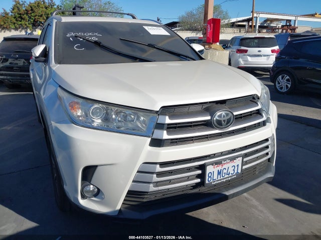 5TDJZRFH2KS608209 Toyota Highlander Xle