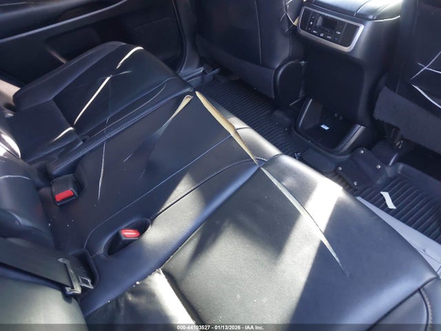 5TDJZRFH2KS608209 Toyota Highlander Xle