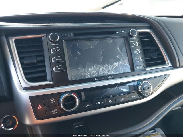 5TDJZRFH2KS608209 Toyota Highlander Xle