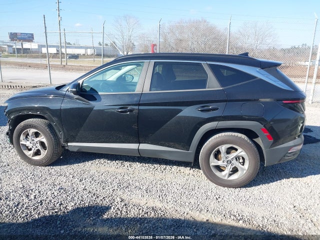 5NMJBCAE9NH016621 Hyundai TUCSON SEL