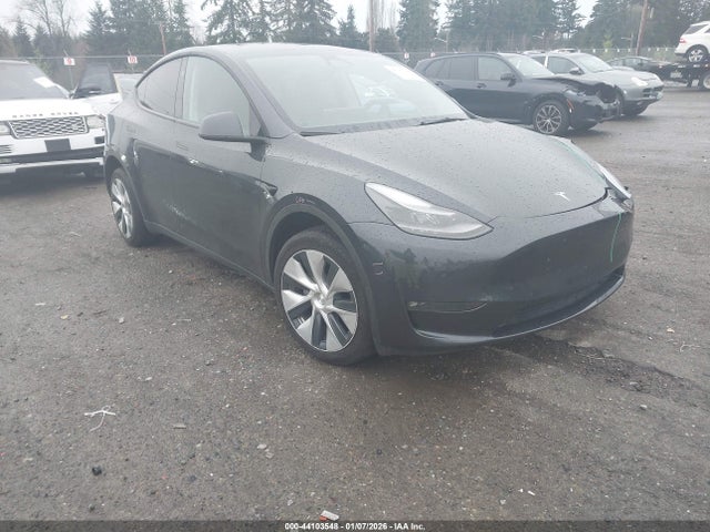 2024 TESLA MODEL Y 7SAYGDEE2RF013456 Photo 0