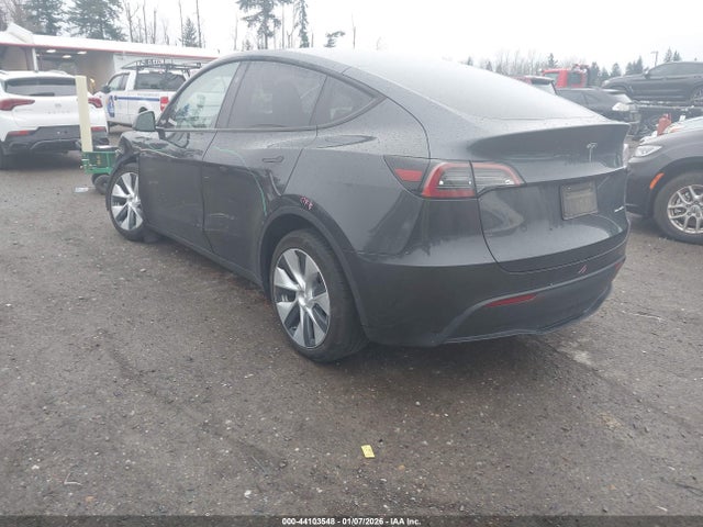 2024 TESLA MODEL Y 7SAYGDEE2RF013456 Photo 2