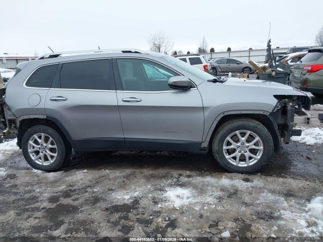 1C4PJMCB5FW744506 Jeep Cherokee Latitude