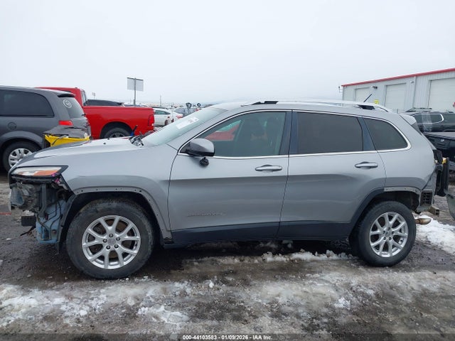 1C4PJMCB5FW744506 Jeep Cherokee Latitude