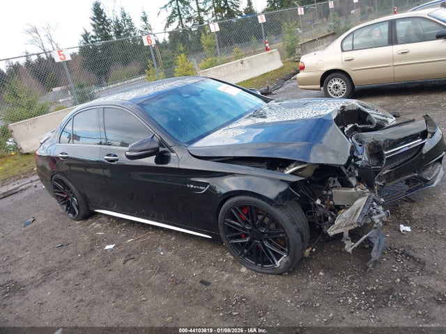55SWF8HB2GU129011 Mercedes-Benz Amg C 63 S