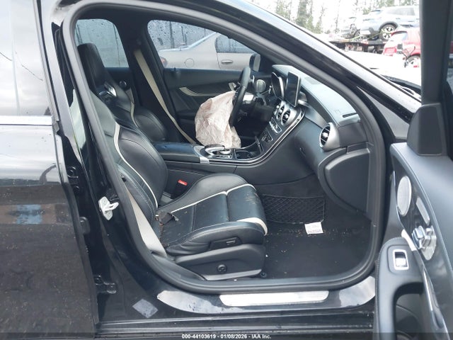 55SWF8HB2GU129011 Mercedes-Benz Amg C 63 S