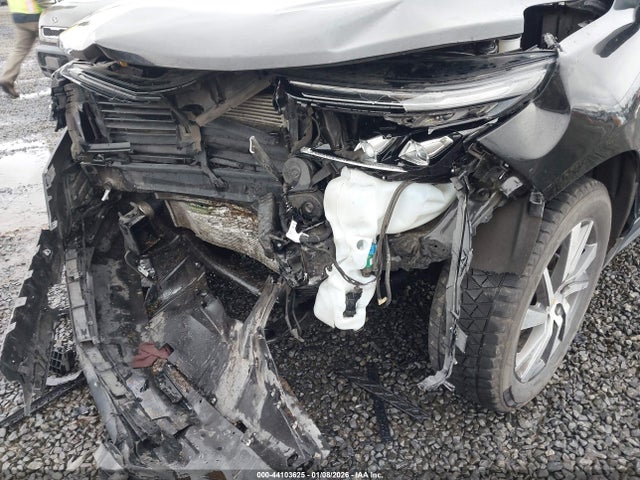 2GNAXXEV5N6146476 Chevrolet Equinox Awd Premier