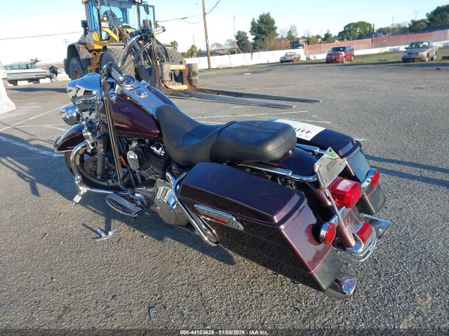 2005 HARLEY-DAVIDSON FLHRI 1HD1FBW1X5Y687669 Photo 2
