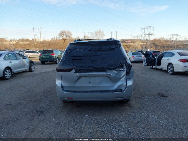 5TDDZ3DC7LS248163 Toyota Sienna Limited Premium