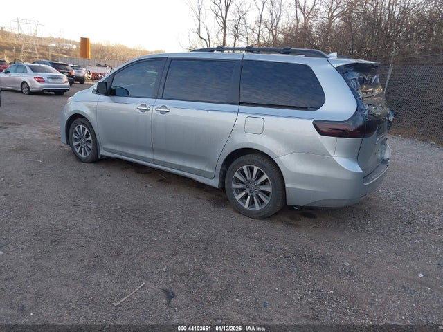 5TDDZ3DC7LS248163 Toyota Sienna Limited Premium