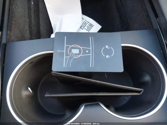 2025 TESLA MODEL 3 5YJ3E1EB0SF916924 Photo 10