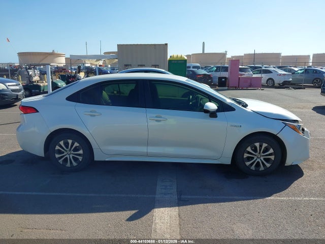 JTDEAMDE8MJ017614 Toyota Corolla Hybrid Le