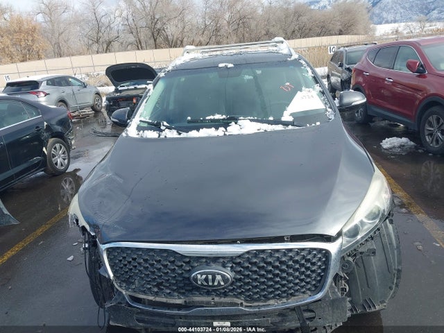 5XYPG4A56HG224374 KIA Sorento 3.3l Lx
