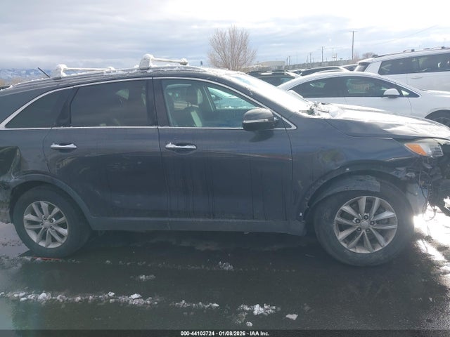 5XYPG4A56HG224374 KIA Sorento 3.3l Lx