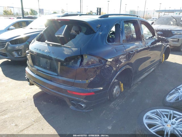 2016 PORSCHE CAYENNE WP1AC2A27GLA86678 Photo 3