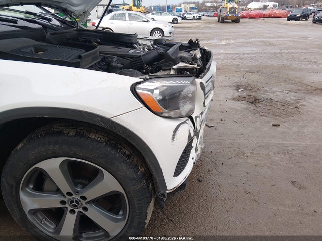 WDC0G4JB6KF572784 Mercedes-Benz GLC 300