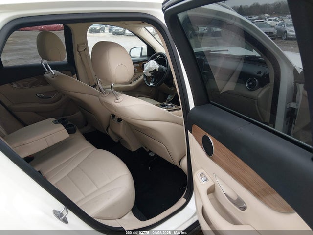 WDC0G4JB6KF572784 Mercedes-Benz GLC 300
