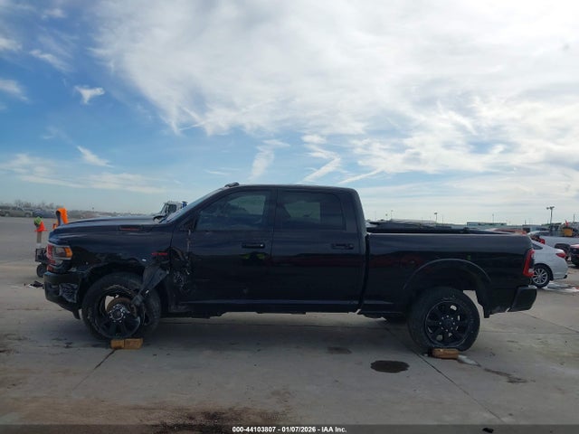 2022 Ram 2500 Laramie  4x4 6'4 Box მანქანა იყიდება აუქციონზე, vin: 3C6UR5FL5NG313321, აუქციონის ნომერი: 44103807