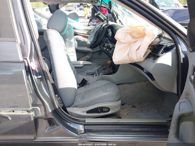 44103827 :رقم المزاد ، WBAET37482NJ18260 vin ، 2002 Bmw 325i مزاد بيع