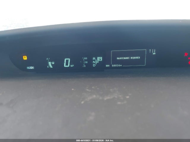 JTDKN3DU1F2001664 Toyota Prius Two