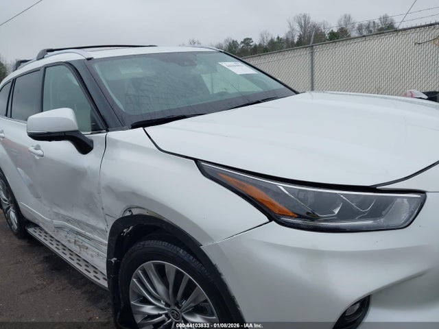 5TDFZRAH5NS130434 Toyota Highlander Platinum