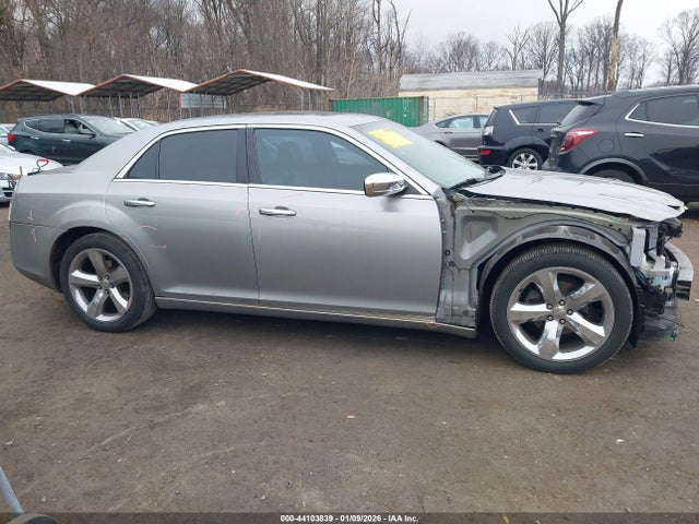 Продаж на аукціоні авто 2013 Chrysler 300c, vin: 2c3ccaeg1dh658108, номер лоту: 44103839