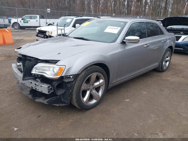 Продаж на аукціоні авто 2013 Chrysler 300c, vin: 2c3ccaeg1dh658108, номер лоту: 44103839